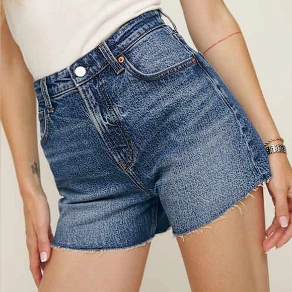 Reformation Norah Stretch High Rise Jean Short 24 Size